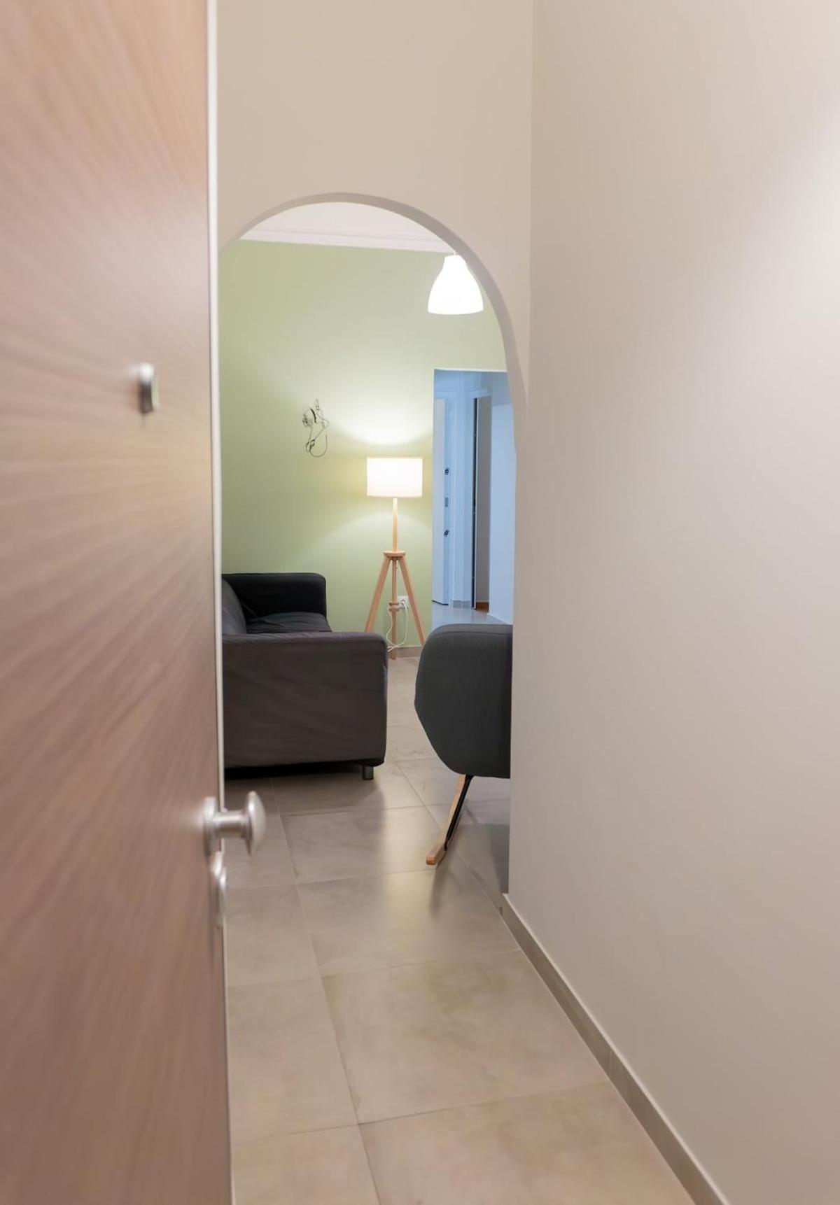 50 Steps Metro Kato Patisia Renovated Athens Apt Экстерьер фото