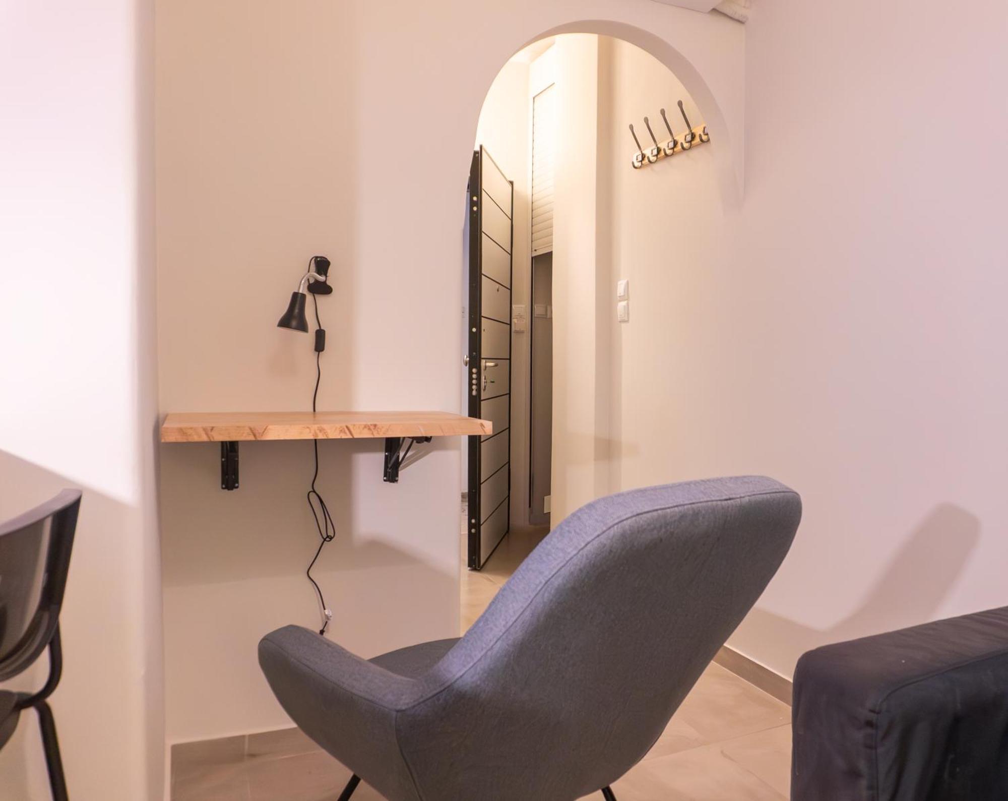 50 Steps Metro Kato Patisia Renovated Athens Apt Экстерьер фото
