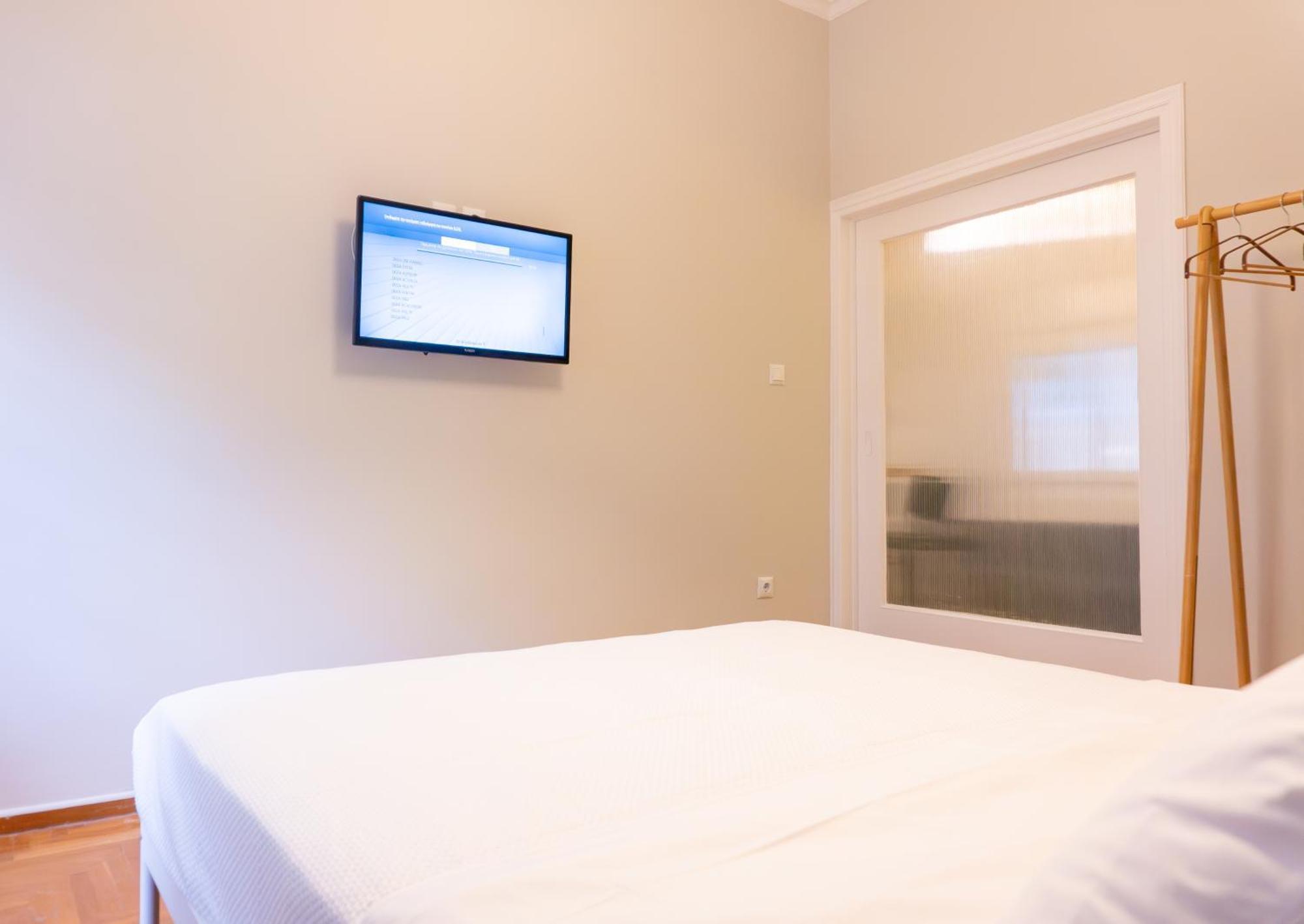50 Steps Metro Kato Patisia Renovated Athens Apt Экстерьер фото